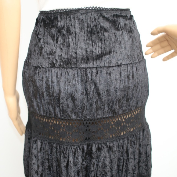 NEW Rampage Black Lace Velvet Boho Skirt M - Picture 6 of 8